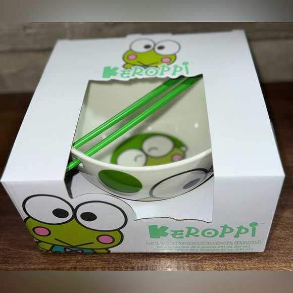 Keroppi Ramen Bowl with Chopsticks - NEW - Picture 4 of 14